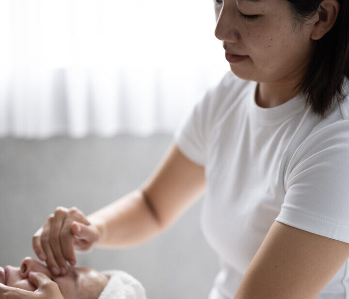 たるみケアサロンThe salon ete.の施術風景